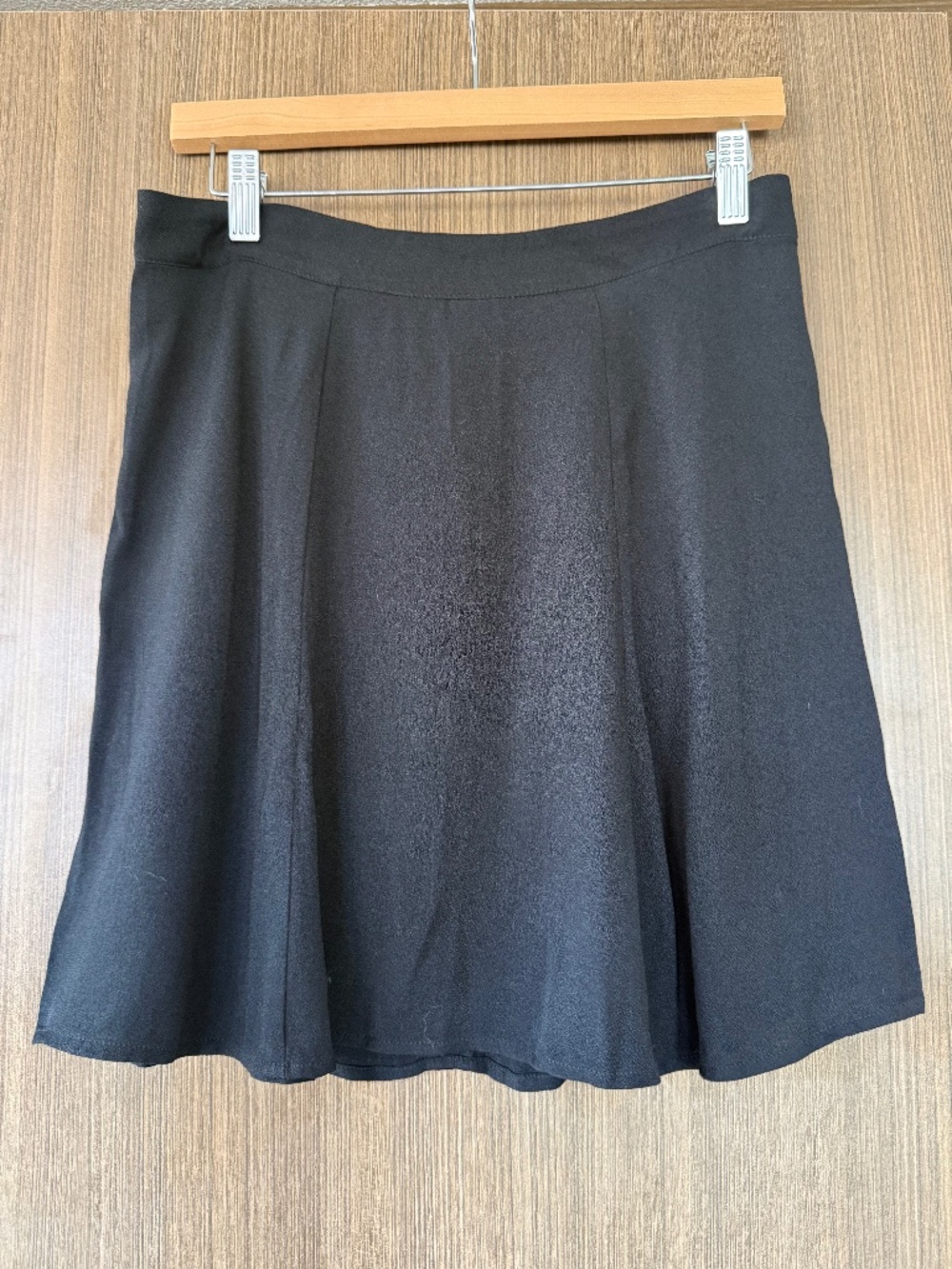 Reformation Flounce Skirt Black - Size 8